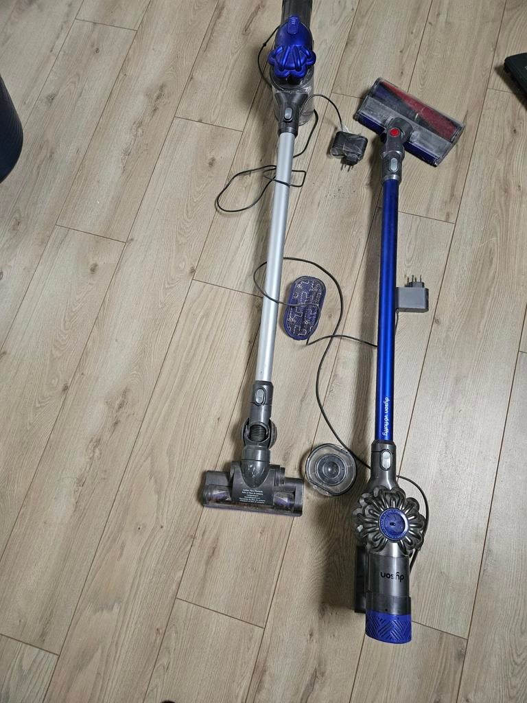 Dyson steelstofzuigers 2x, Witgoed en Apparatuur, Stofzuigers, Ophalen