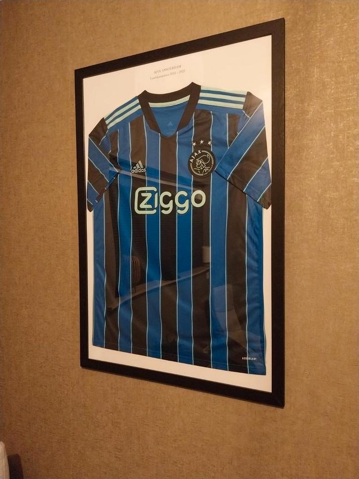Ajax uitshirt 2021/2022 L vintage in lijst, Verzamelen, Sportartikelen en Voetbal, Gebruikt, Shirt, Ajax, Ophalen of Verzenden