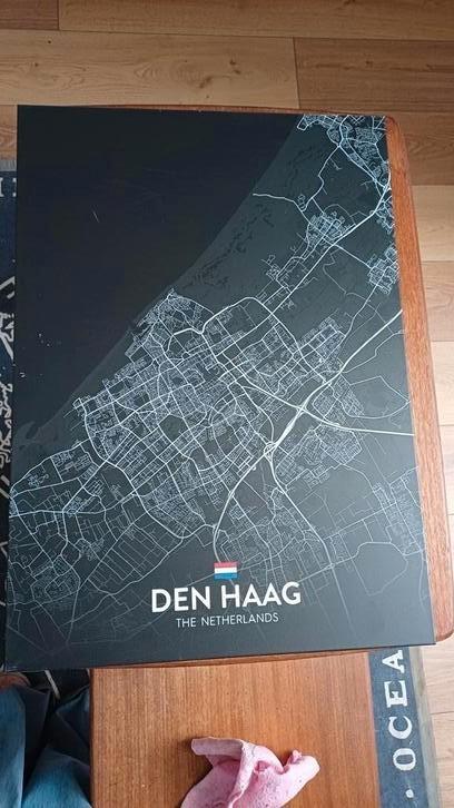 Displate Den Haag met 2 gebruikte magneten, Huis en Inrichting, Woonaccessoires | Schilderijen, Tekeningen en Foto's, Gebruikt