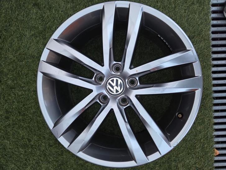 ORIGINELE VW Golf 18 inch velgen - Opknapset, Auto-onderdelen, Banden en Velgen, Velg(en), All Season, 18 inch, 225 mm, Personenwagen