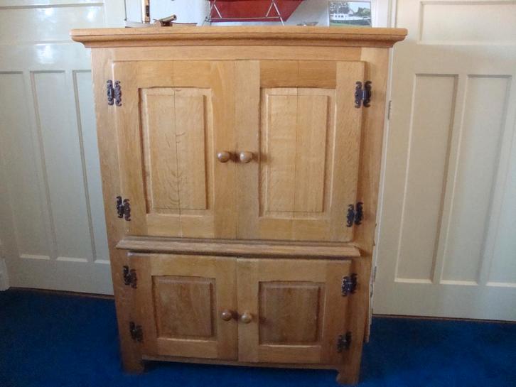 Oisterwijk Eikenhouten kast, Antiek en Kunst, Antiek | Meubels | Kasten, Ophalen