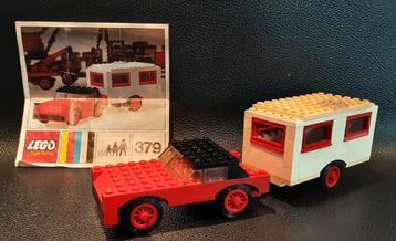 Vintage LEGO 379 Auto met Caravan beschikbaar voor biedingen
