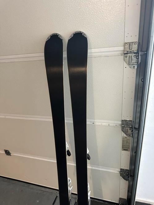 1,55cm fischer ski gewaxt en geslepen zien er als nieuw uit, Sport en Fitness, Skiën en Langlaufen, Zo goed als nieuw, Ski's, Fischer