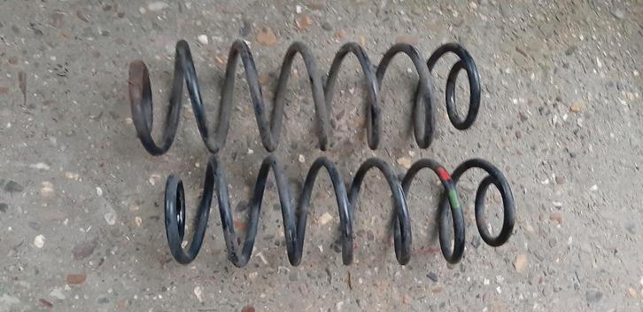 Set achterste spiraal veren Fiesta 2004, Auto diversen, Overige Auto diversen, Ophalen of Verzenden