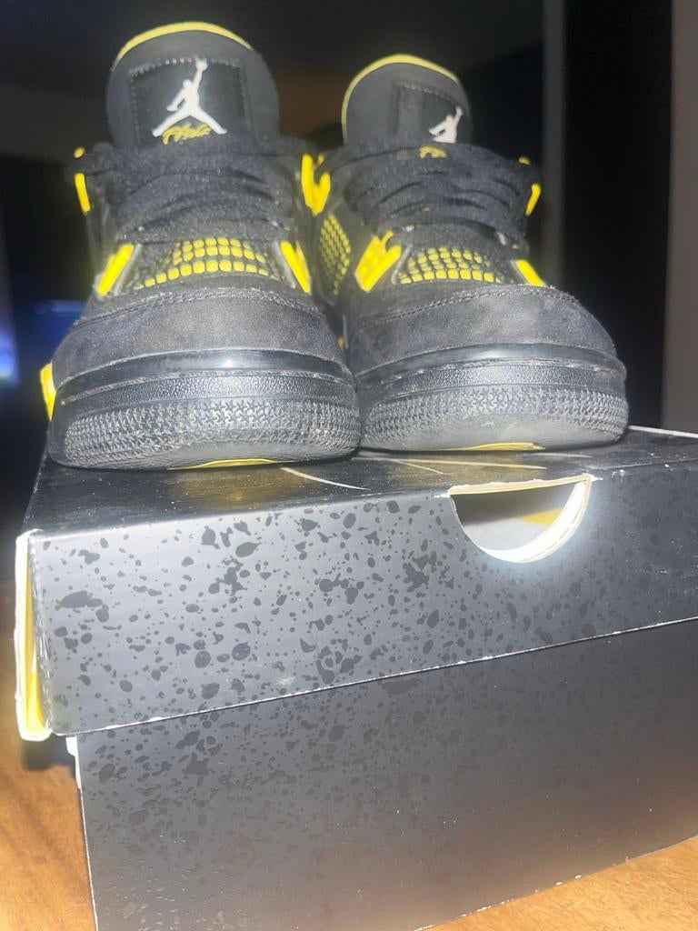 Jordan 4 - Zo goed als nieuw!, Ophalen, Zo goed als nieuw, Jongen of Meisje, Sportschoenen