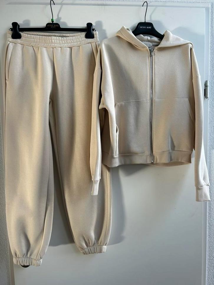 GARCONNE joggingpak naturel mt S/M en M/L, Kleding | Dames, Huispakken, Nieuw, Verzenden