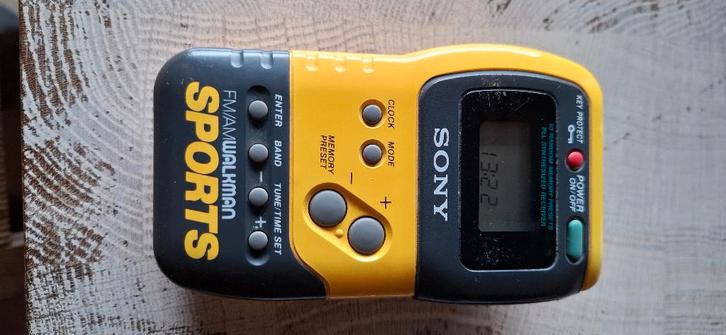 Sony walkman sports synthesized radio, Audio, Tv en Foto, Walkmans, Discmans en Minidiscspelers, Walkman, Ophalen of Verzenden