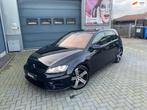 Volkswagen Golf 2.0 TSI R 4Motion 300PK DCC/Milltek/ACC, Automaat, 4 cilinders, 1984 cc, Zwart