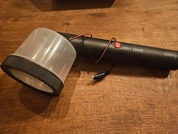 Statische gras aplicator  beschikbaar voor biedingen