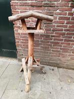 Houten vogelhuisje op voet, voederhuisje, Ophalen of Verzenden, Zo goed als nieuw