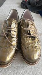 Poelman lak leren schoenen maat 40 goud kleur, Kleding | Dames, Ophalen of Verzenden, Zo goed als nieuw, Overige kleuren