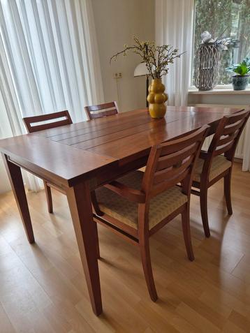 Eettafel met stoelen met armleuningen 160 x 90 cm beschikbaar voor biedingen