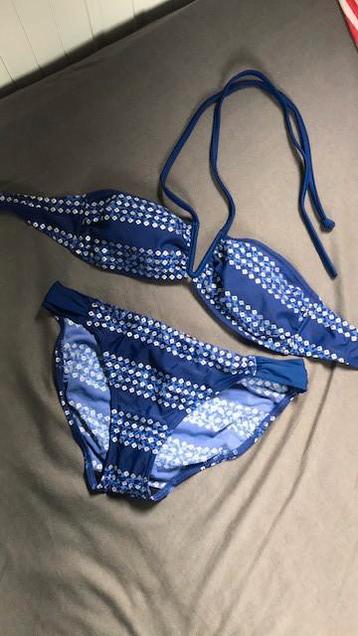 Bikini maat 36 beschikbaar voor biedingen