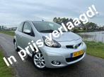 Toyota Aygo 1.0-12V Comfort Airco / 5-Deurs / APK 17-04-2026, Voorwielaandrijving, Stof, Gebruikt, Zwart