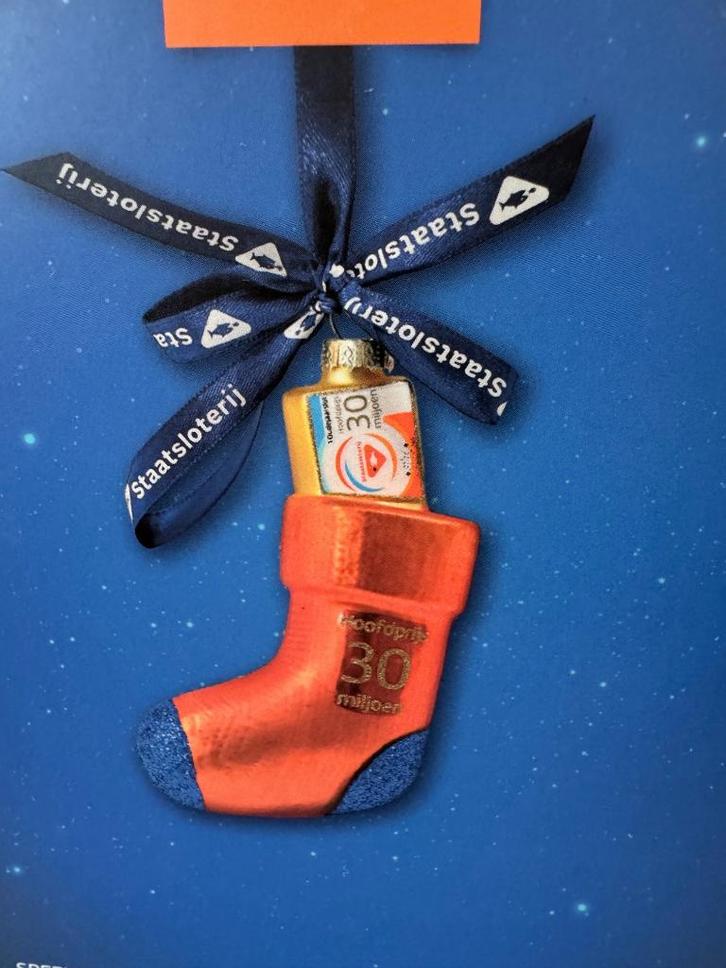 NIEUW in doosje: STAATSLOTERIJ kerstbal - Kerst BAL - SOK, Diversen, Kerst, Nieuw, Ophalen of Verzenden