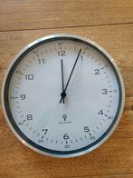 Licht metalen analoge klok, Huis en Inrichting, Woonaccessoires | Klokken, Ophalen, Zo goed als nieuw, Wandklok