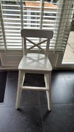 Ingolf kinderstoel wit gebruikt, Gebruikt, 60 tot 90 cm, Ophalen of Verzenden, 1 kruk