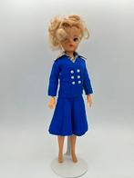 Sindy (Fleur) - KLM stewardess outfit, Verzamelen, Poppen, Fashion Doll, Gebruikt, Ophalen of Verzenden