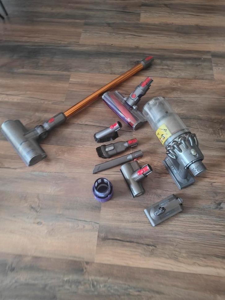 Dyson v10 defect, Witgoed en Apparatuur, Stofzuigers, Gebruikt, Stofzuiger, Reservoir, Ophalen
