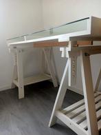 Ikea bureau met glazen plaat, Ophalen, Gebruikt