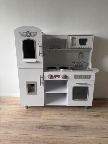 Zo goed als nieuwe speelkeuken beschikbaar voor biedingen