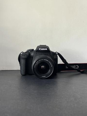 CANON EOS 2000D + EF-S 18-55 DC lens & cameratas beschikbaar voor biedingen