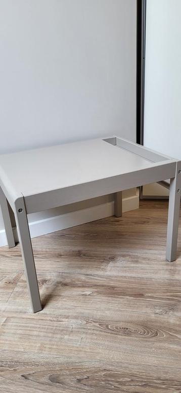 H&M Kinderbureau Beige - Zo Goed Als Nieuw! beschikbaar voor biedingen