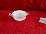 Royal Albert Val d'  Or soepkom, Ophalen of Verzenden, Zo goed als nieuw, Porselein, Overige typen