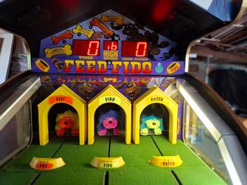 Feed Fido speelautomaat  beschikbaar voor biedingen