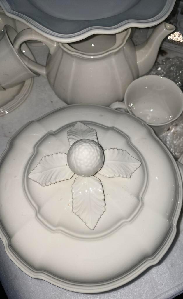 Manoir- Villeroy & Boch diverse serviesdelen, Antiek en Kunst, Antiek | Servies compleet, Ophalen