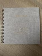 Nieuw Partusboek om geboortes bij te houden., Boeken, Ophalen of Verzenden, Nieuw, Zwangerschap en Bevalling