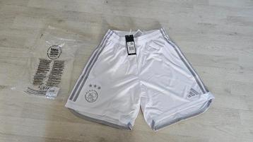 Ajax 3e UIT Short (2e)! Seizoen 23/24! Mt L! NIEUW! beschikbaar voor biedingen