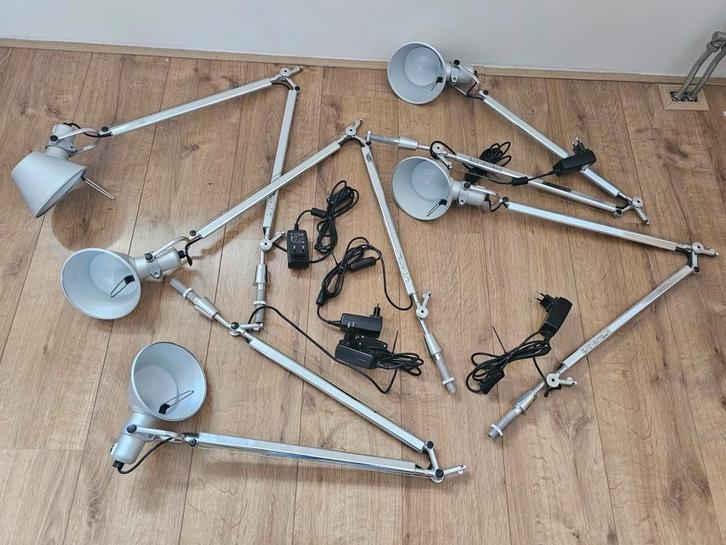 Artemide Tolomeo LED aluminium Schroefbevestiging [5 stuks], Huis en Inrichting, Lampen | Tafellampen, Gebruikt, 50 tot 75 cm