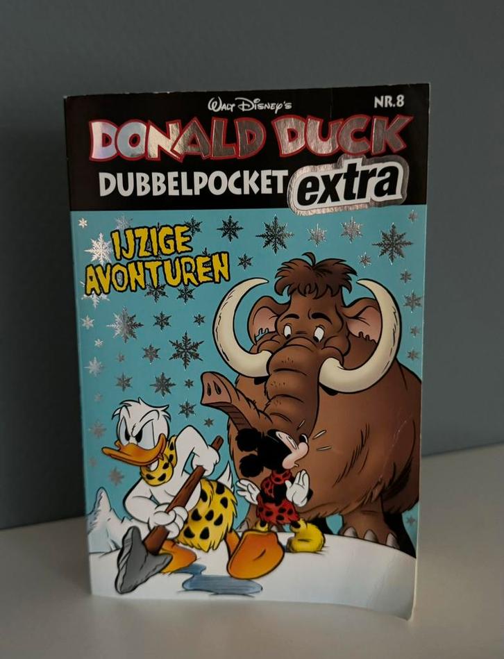 Donald Duck Dubbelpocket Extra NR.8, Boeken, Stripboeken, Zo goed als nieuw, Meerdere stripboeken, Ophalen of Verzenden