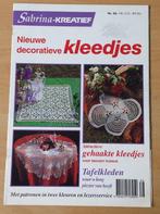 Sabrina Kreatief - Nieuwe Decoratieve Kleedjes - nr.86 -1997, Hobby en Vrije tijd, Breien en Haken, Patroon of Boek, Gebruikt