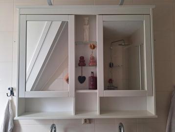 ikea spiegelkast beschikbaar voor biedingen