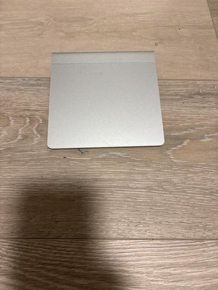 Apple Magic Trackpad - Perfecte Staat, Computers en Software, Muizen, Zo goed als nieuw, Trackpad, Rechtshandig, Draadloos, Ergonomisch