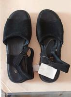 Zwarte suedelederen sandalen met dikke zool maat 40, Zwart, Nieuw, Vroom Dreesmann Kids, Sandalen of Muiltjes