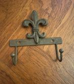 Handdoek haakje kapstok Franse lely theedoek haakje lelie, Wandkapstok, Ophalen of Verzenden, Zo goed als nieuw, Minder dan 100 cm