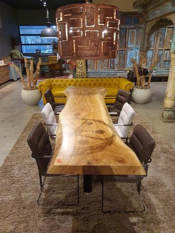 Boomstamtafels, 2 t/m 5 meter lang, 10 cm dik blad beschikbaar voor biedingen