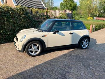 Mini 1.6 16V Cooper 2006 Wit beschikbaar voor biedingen
