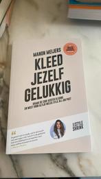 Manon Meijers - Kleed jezelf gelukkig, Boeken, Ophalen of Verzenden, Zo goed als nieuw, Manon Meijers, Mode algemeen