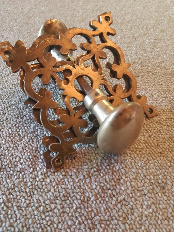 18e eeuwse messing ovale klinkset met fraaie klinkplaten, Antiek en Kunst, Antiek | Overige Antiek, Ophalen of Verzenden