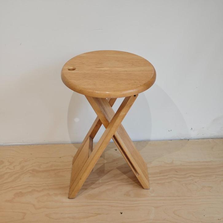 Vintage Suzy klap kruk, Huis en Inrichting, Krukjes, Gebruikt, Hout, Ophalen of Verzenden