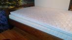 Houten bed 140*200 (+ matras, topper, nachtkasten!), Ophalen, Bruin, 140 cm, Zo goed als nieuw