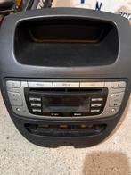 Autoradio en 2 speakers, Auto diversen, Ophalen, Gebruikt
