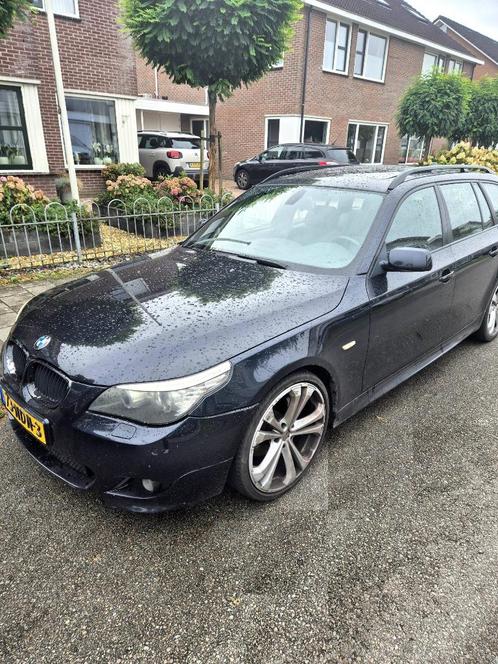 BMW 5-Serie 3.0 D 530 Touring AUT 2007 Zwart, Auto's, BMW, Particulier, 5-Serie, Diesel, D, Stationwagon, Automaat, Geïmporteerd