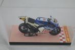 Yamaha YZR-M1 2007 Valentino Rossi model in vitrine 1:12, Hobby en Vrije tijd, Modelauto's | 1:5 tot 1:12, Ophalen of Verzenden
