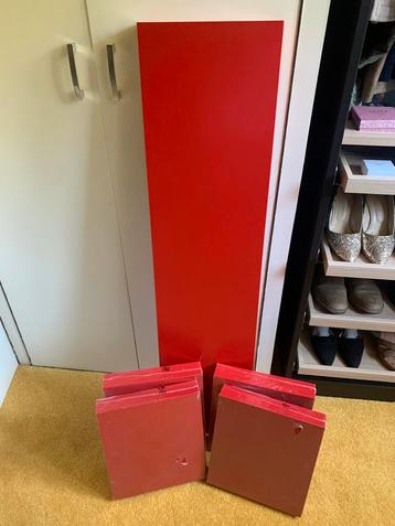 IKEA Boekenplanken LACK, 1 groot, 4 klein beschikbaar voor biedingen