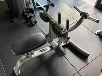 Seated Calf Raise Gym Krachtstation Fitness Machine NP€895 beschikbaar voor biedingen